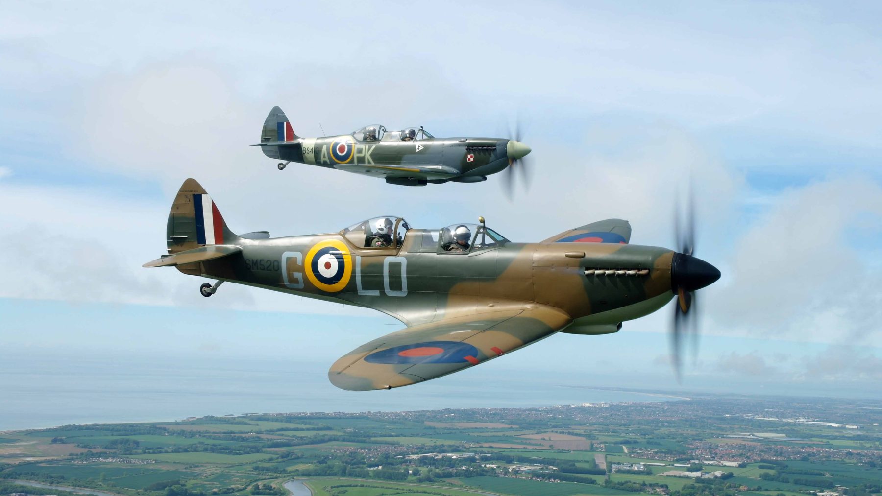 Fly alongside