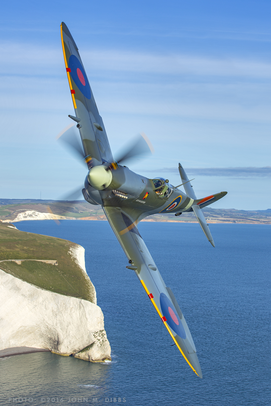 Spitfire MK9 - RR232