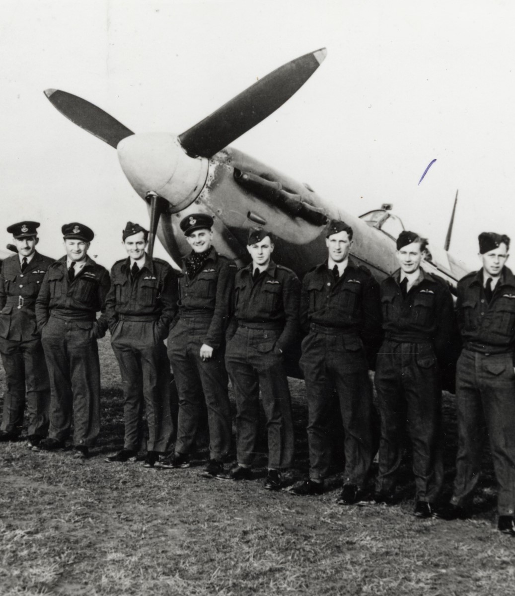 Squadron Photo of Spitfire pilots at Goodwood